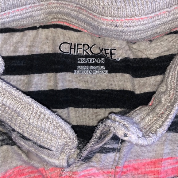 Bundle | Shortsleeve | Button V-Neck | Size 4-5 - Picture 8 of 8